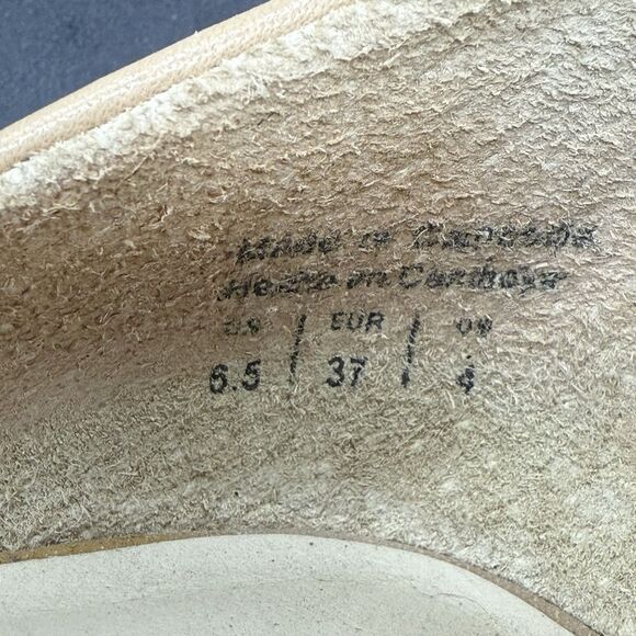 ALDO Pointed Toe Beige Pump Heel Womens Size 6.5 Gold Trim - Picture 5 of 10